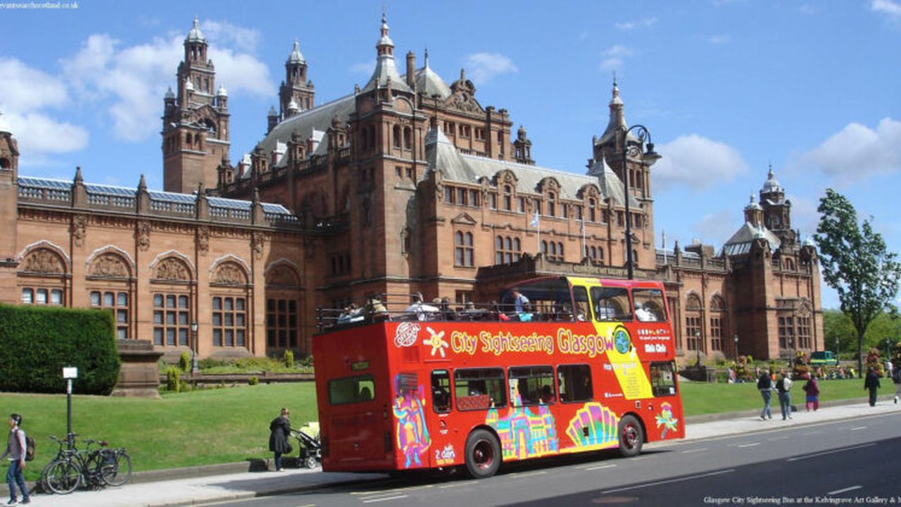 glasgow_tour_bus_81502500