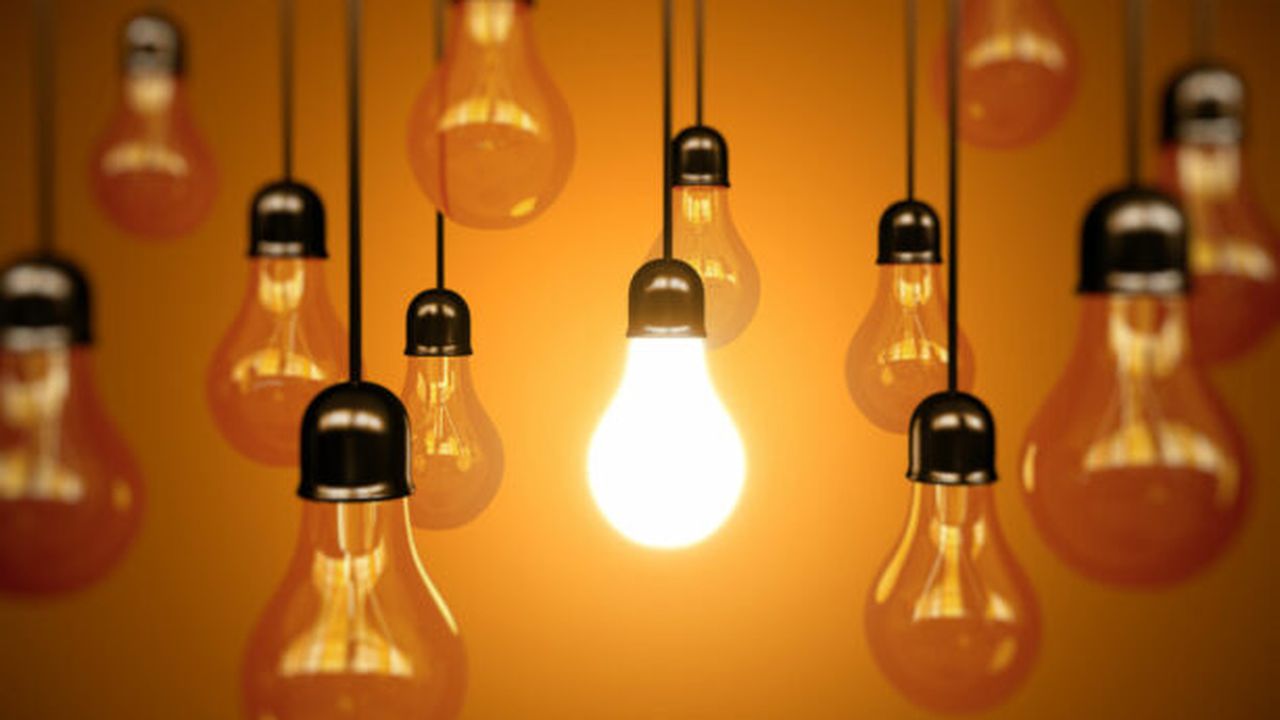 lighbulbs_bright_60605900