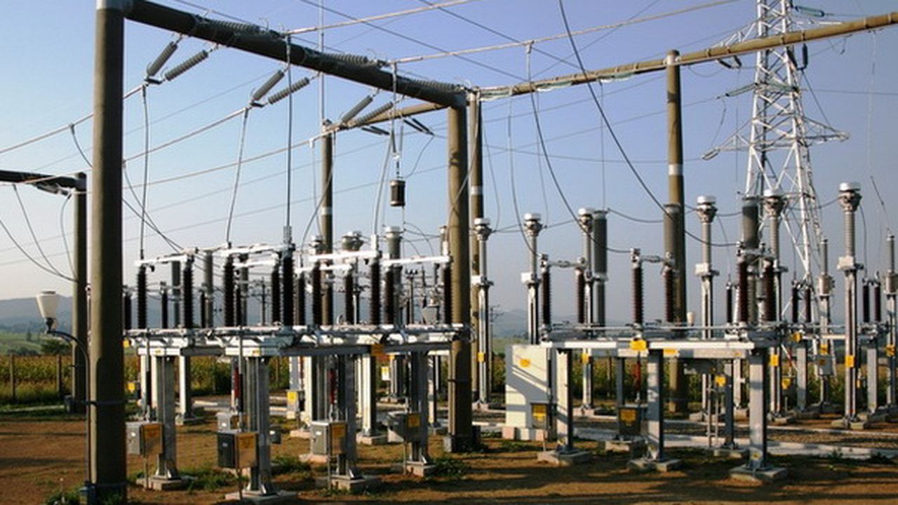 electric_statie_5676543_53701700