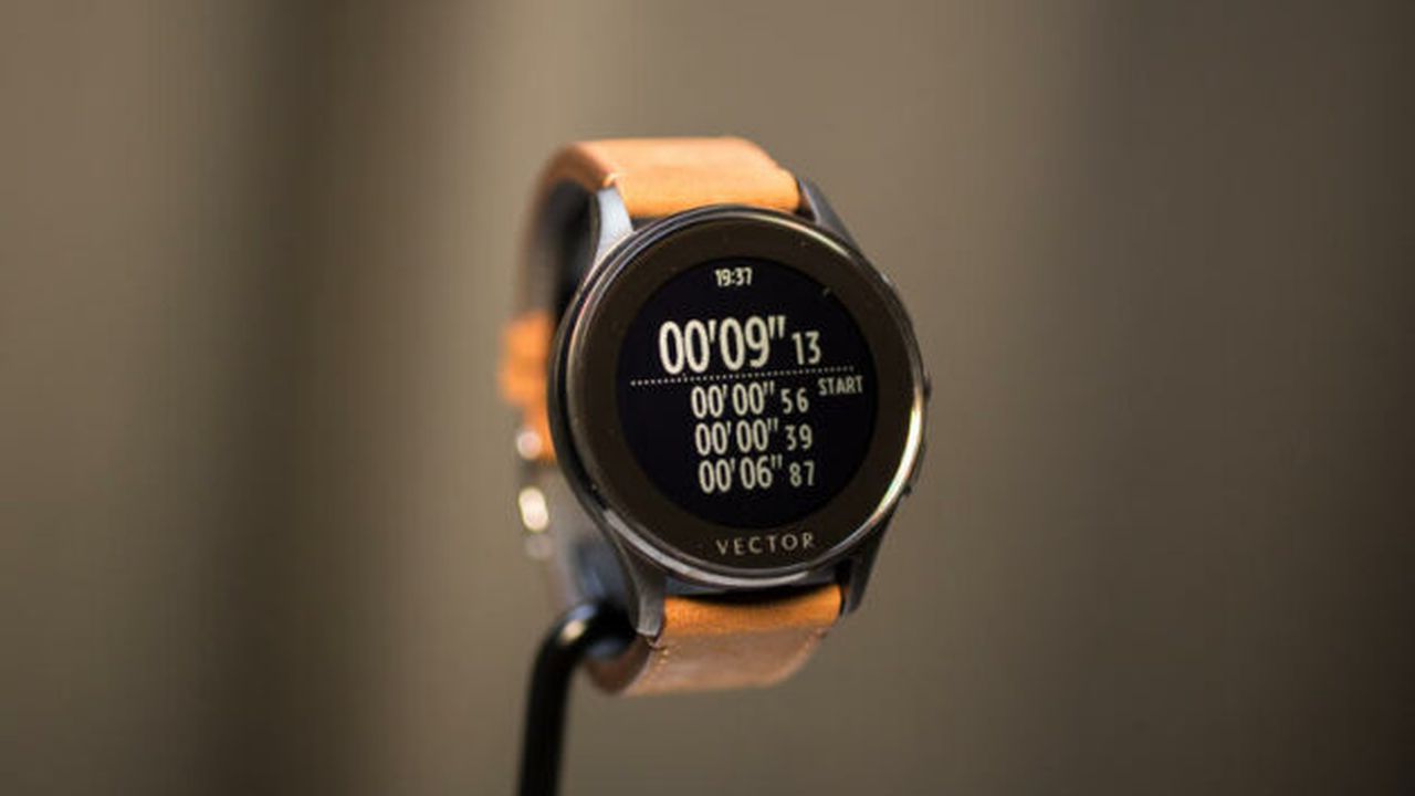 vector_smartwatch_baselworld_8_42338700