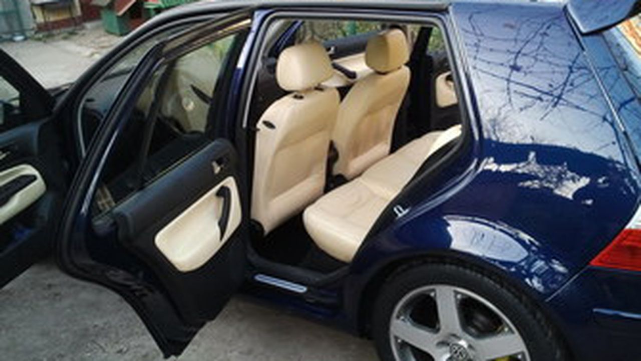 volkswagen_golf_57784373_84894300