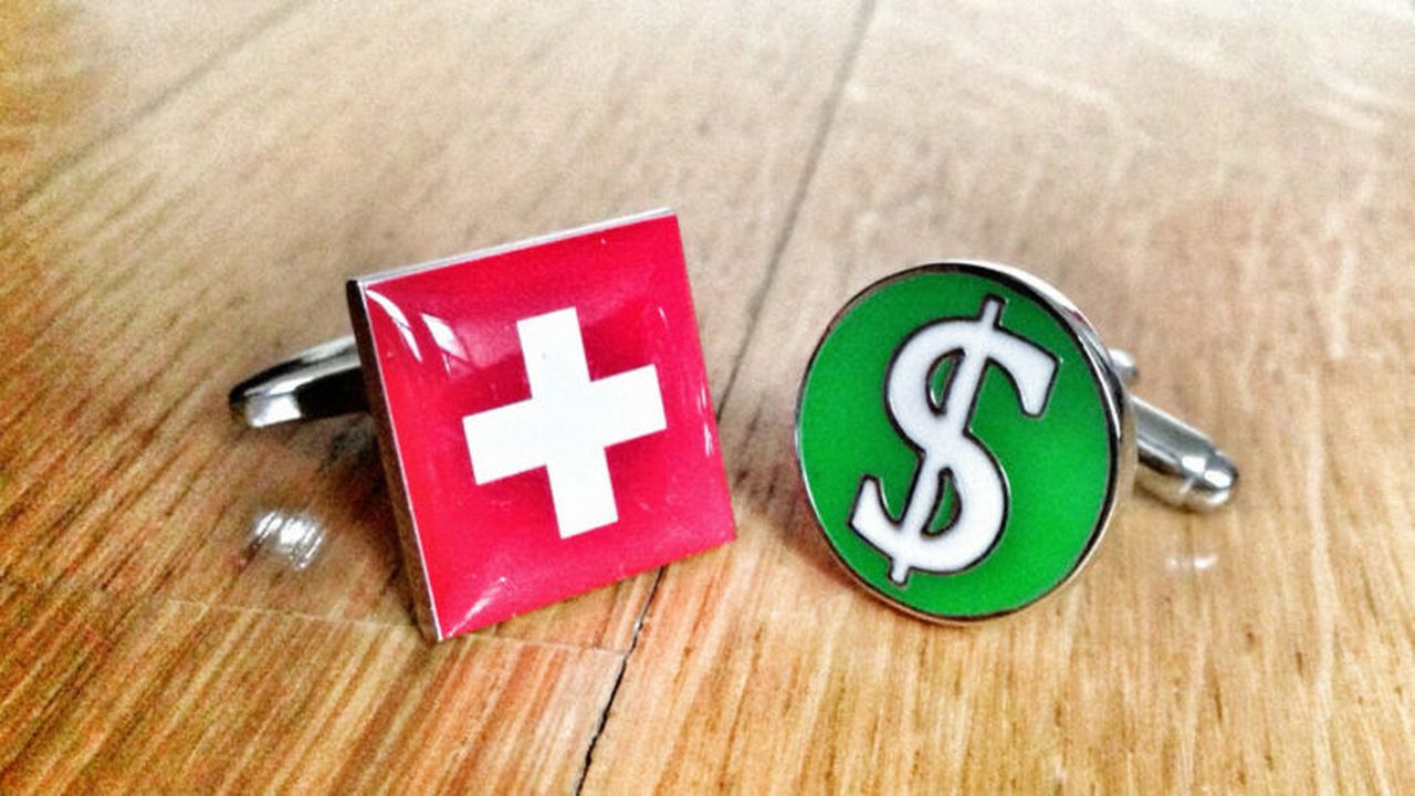 01161_rich_swiss_cufflinks_1024x1024_31331600