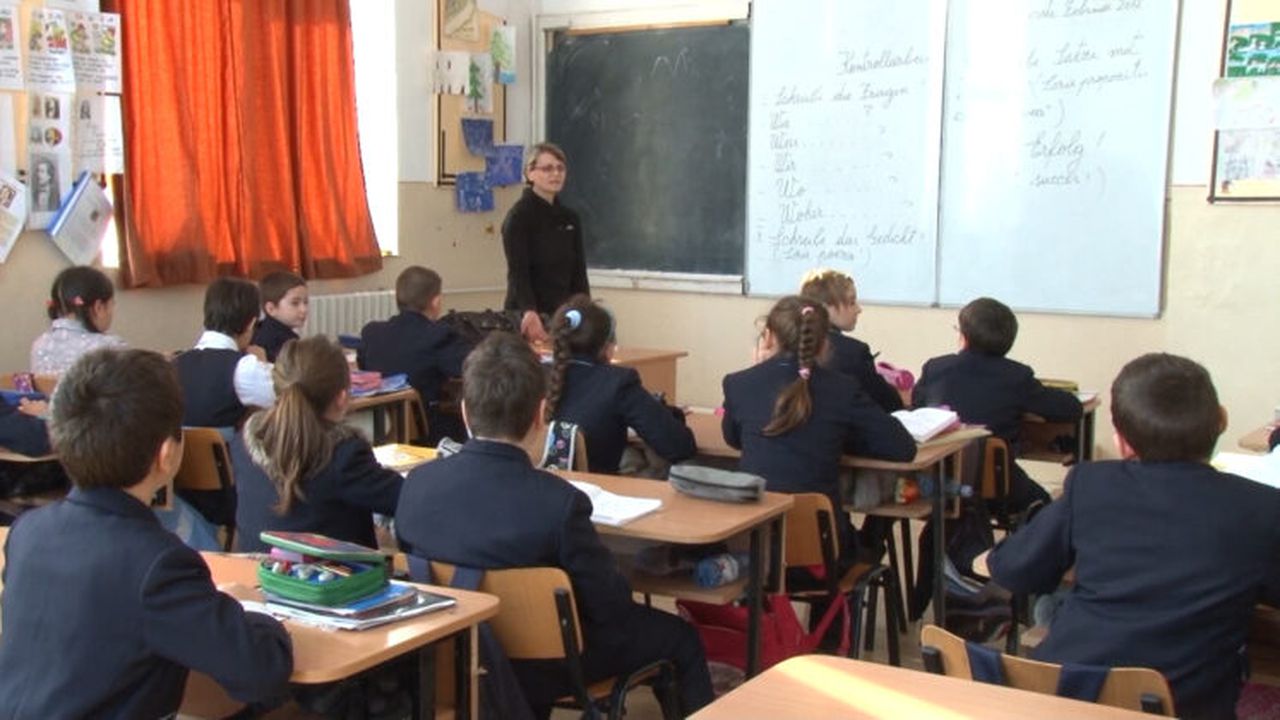 vesti_bune_pentru_profesori_catalina_sandu_19_06_14_still001_46080300