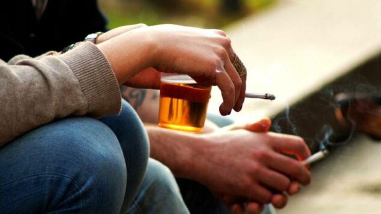 cigarettes_and_beer_69306500