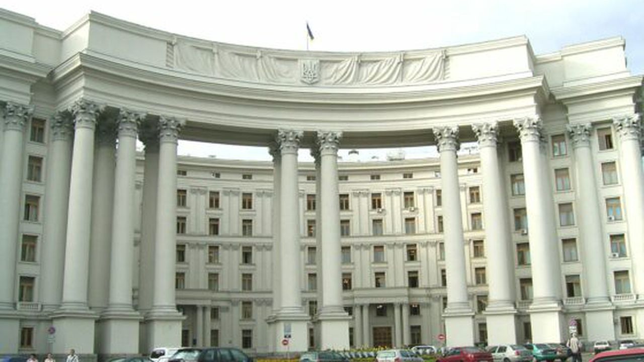 foreign_ministery_95723200