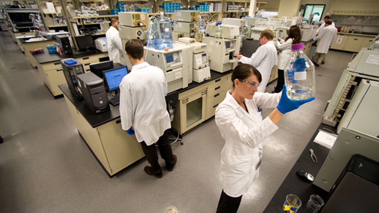 full_service_lab_1_55169600