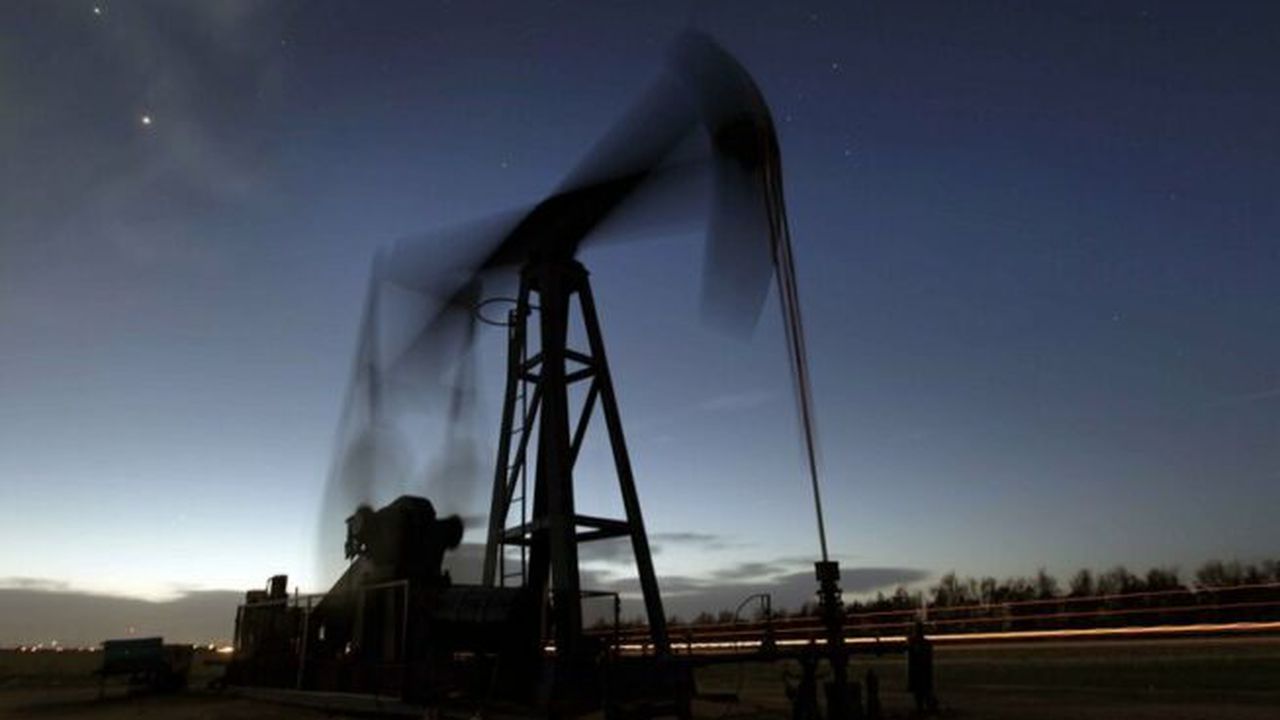 petrol_77943303456_12627200