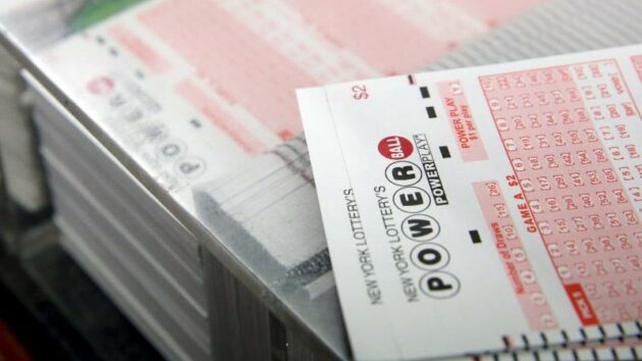 powerball_567876543_30422100