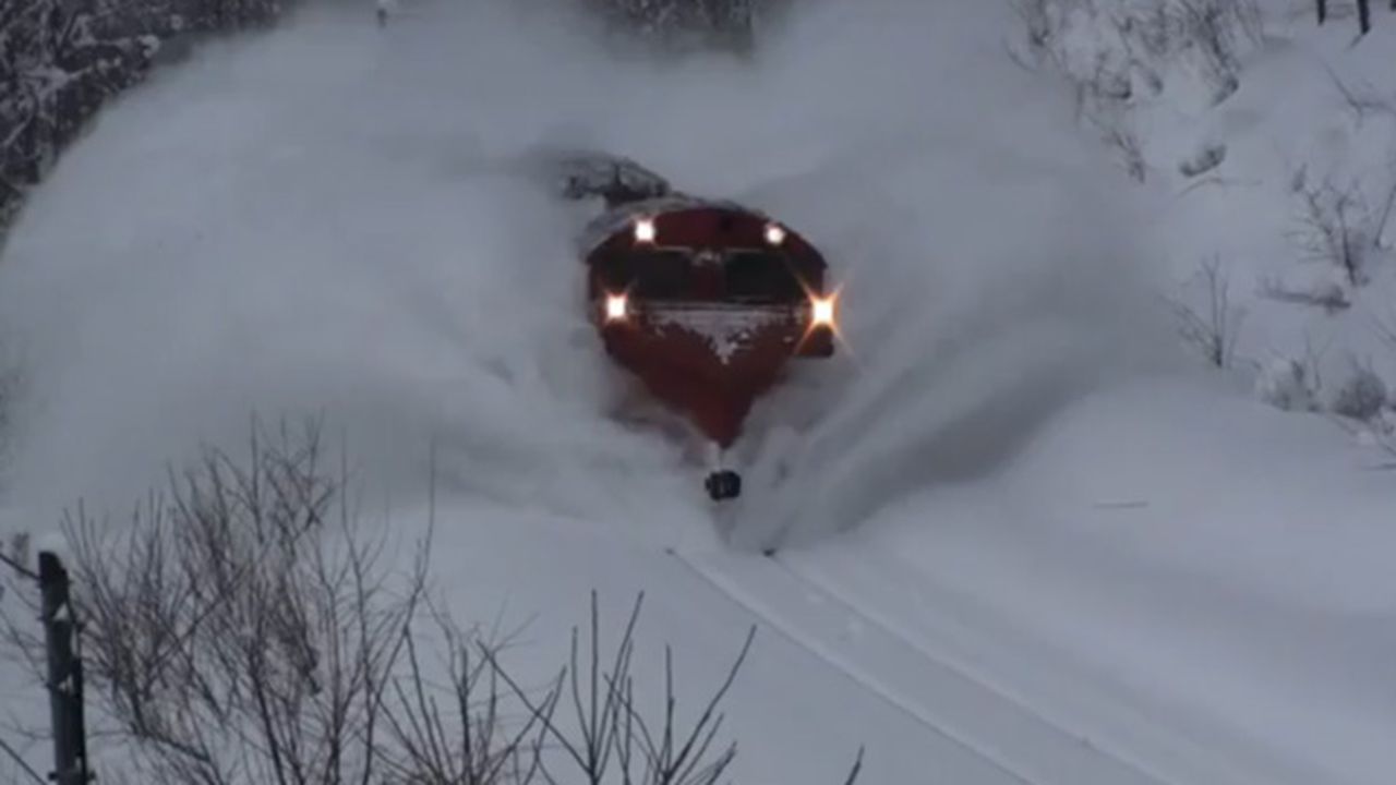 snow_train_09470200