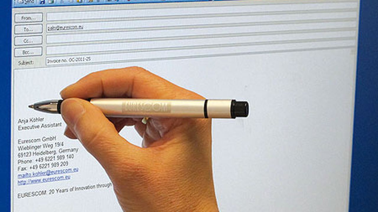 electronic_signature_91471700