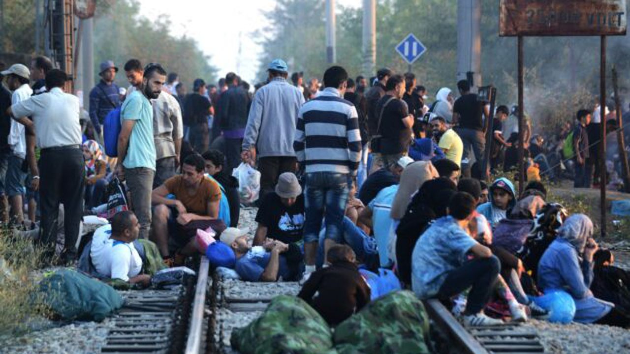 greece_migrants_lost_in_transit_1880x1254_11541000