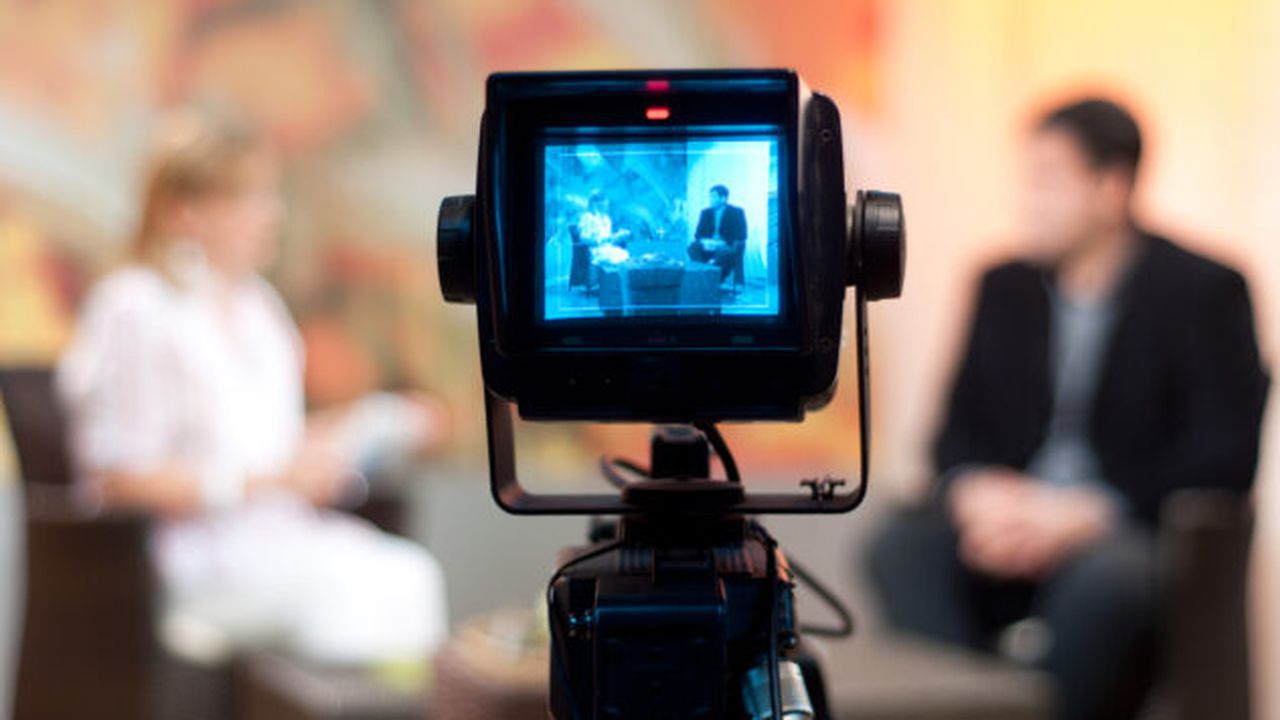 bigstock_talk_show_8134780_90191700