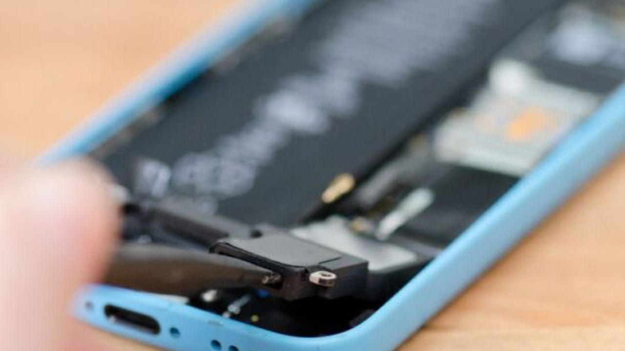 iphone_5c_57485765849_71886800