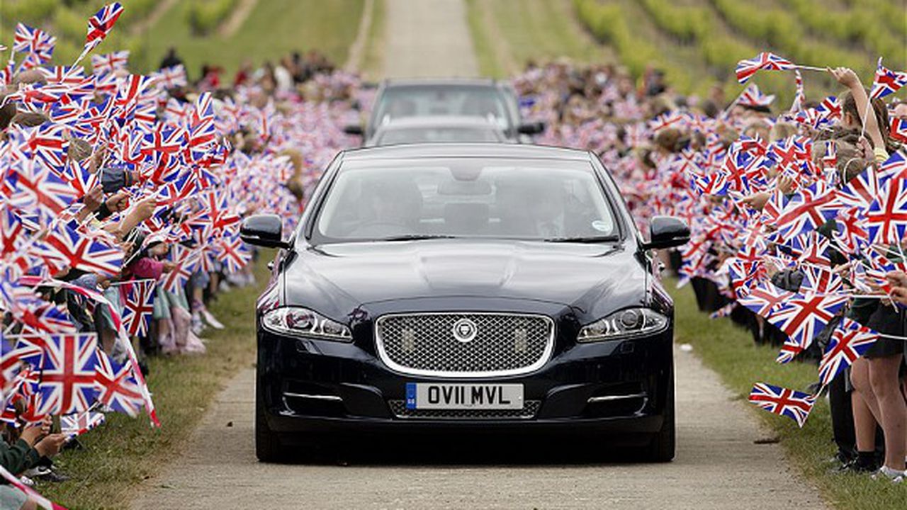 jag_2352083b_12133800