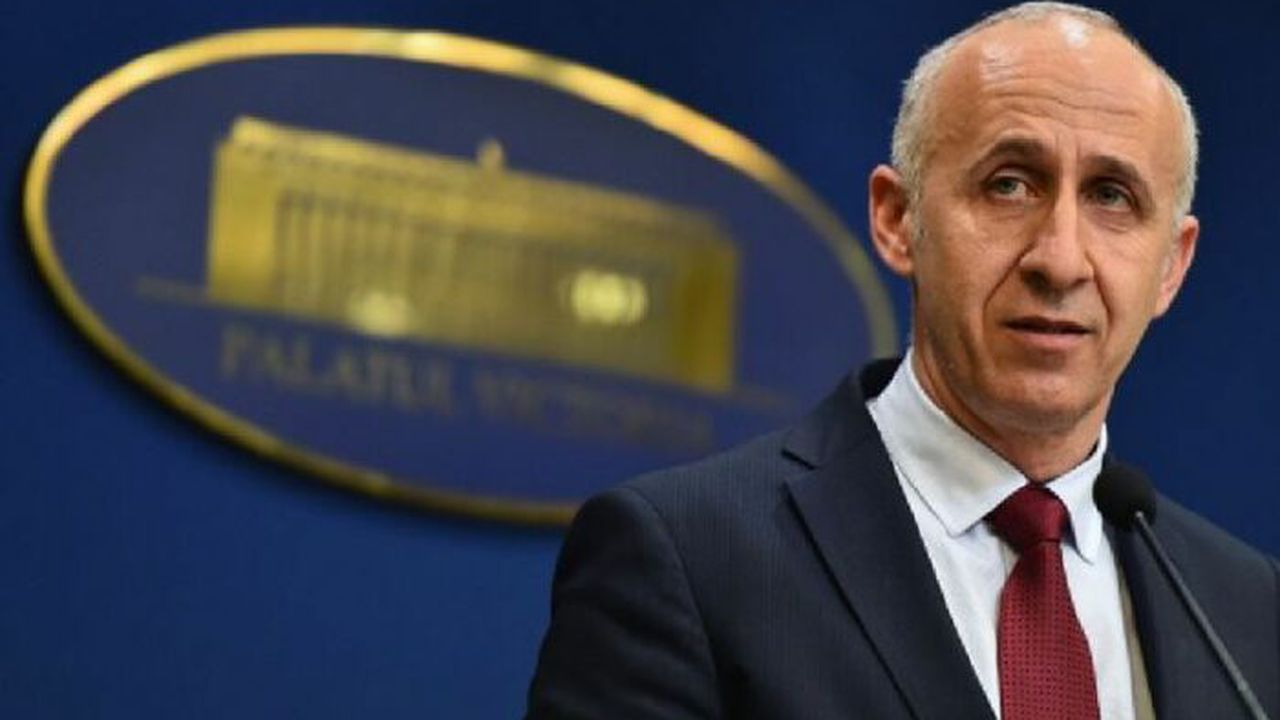 tunul_lui_costescu_dat_pe_m_na_lui_ciolo_pentru_b_ie_ii_de_tep_i_de_la_calea_ferat__1_38269800