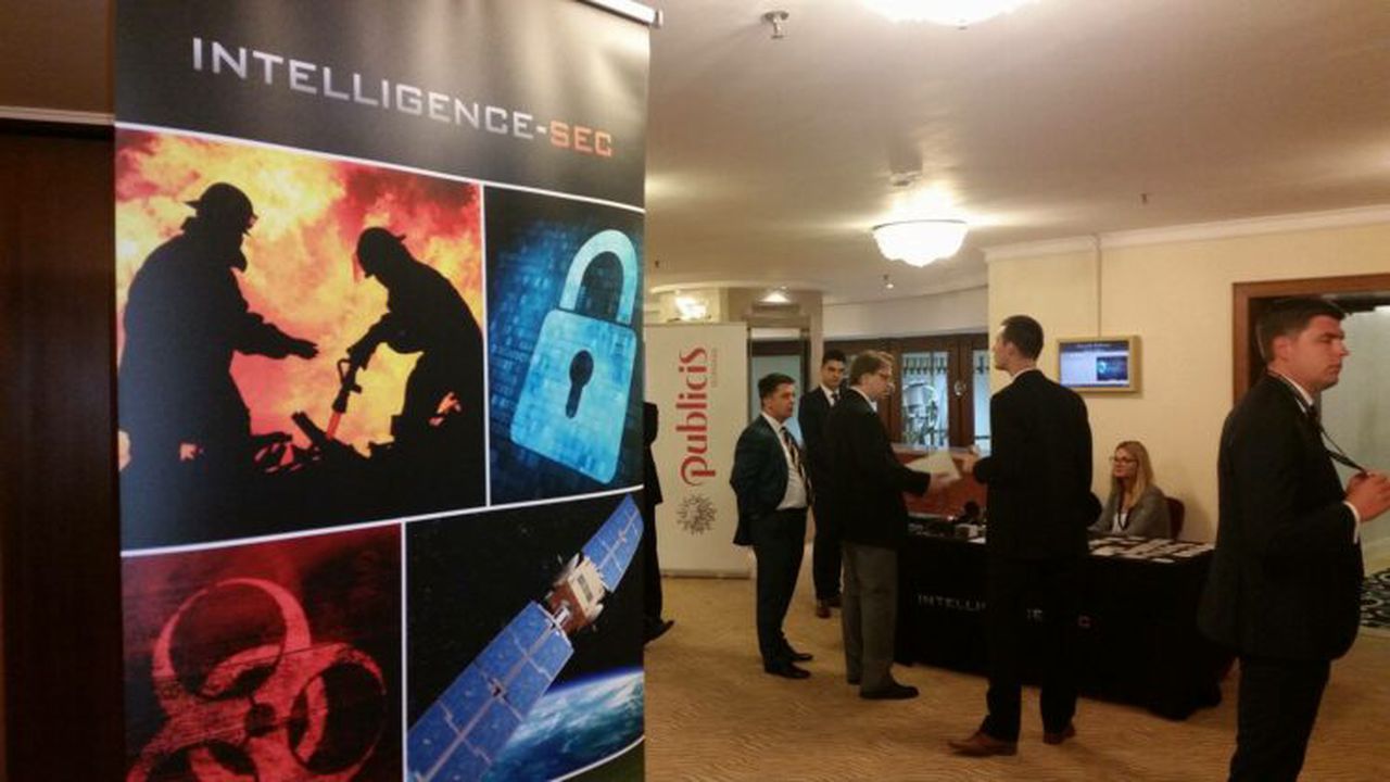 14513753_1199000290143791_1086682537_o_32246800