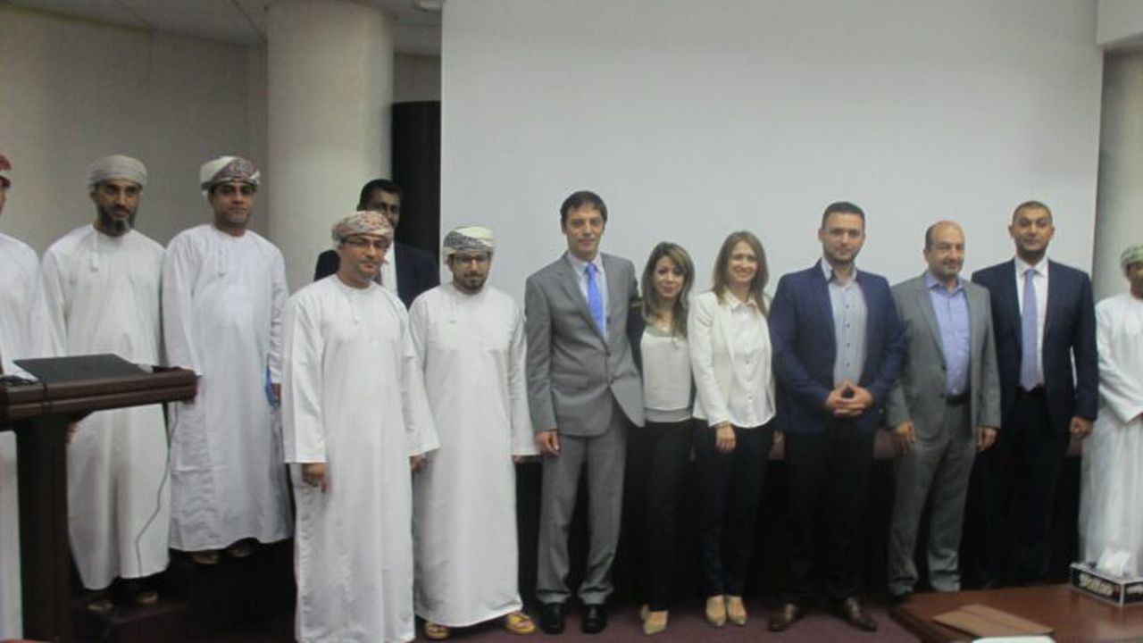 echipele_teamnet_si_mitech_impreuna_reprezentanti_ai_ministerului_beneficiar_din_oman_32669600