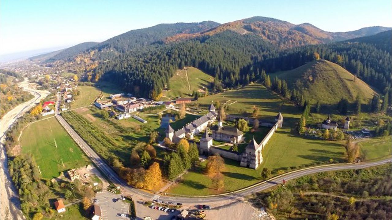 1f238c544818ddd66c6e8ad4e06500364_99748800