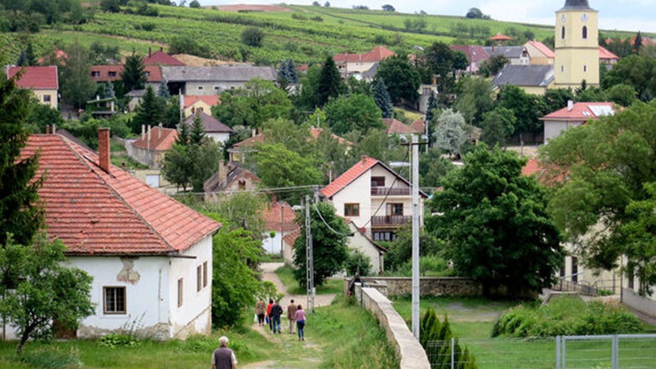 hungarian_countryside_index_12096800