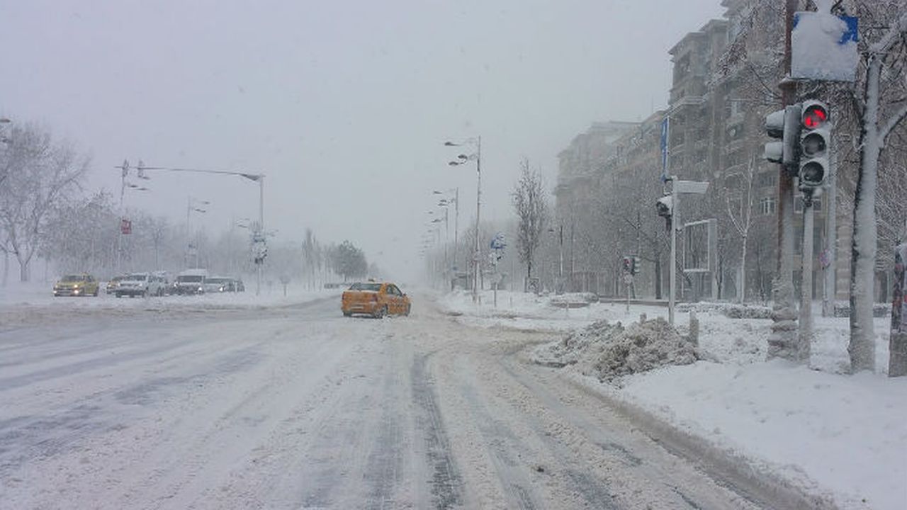 zapada_bucuresti_w_52826800