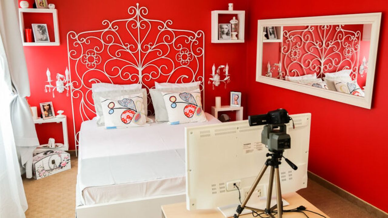 rosse_studio_videochat_prezentare6_60833600