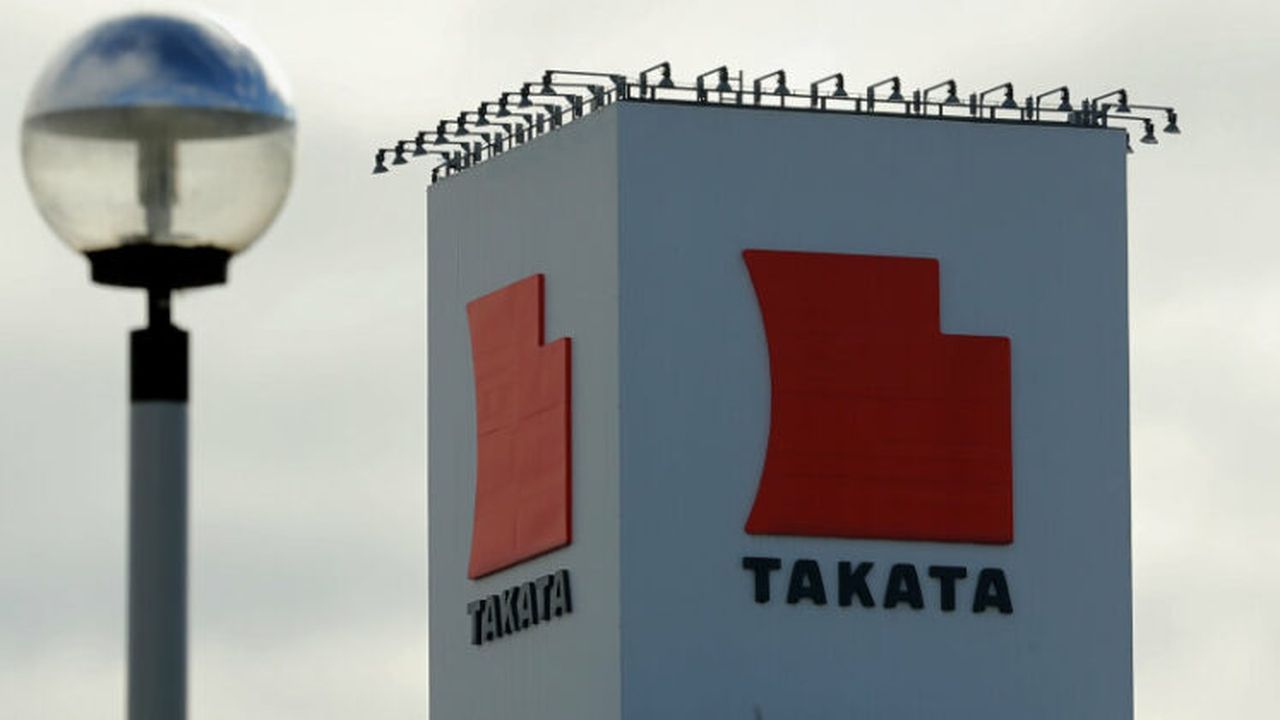 signage_for_takata_corp_are_displayed_at_the_companys_echigawa_plant_picture_id630000474_01268300