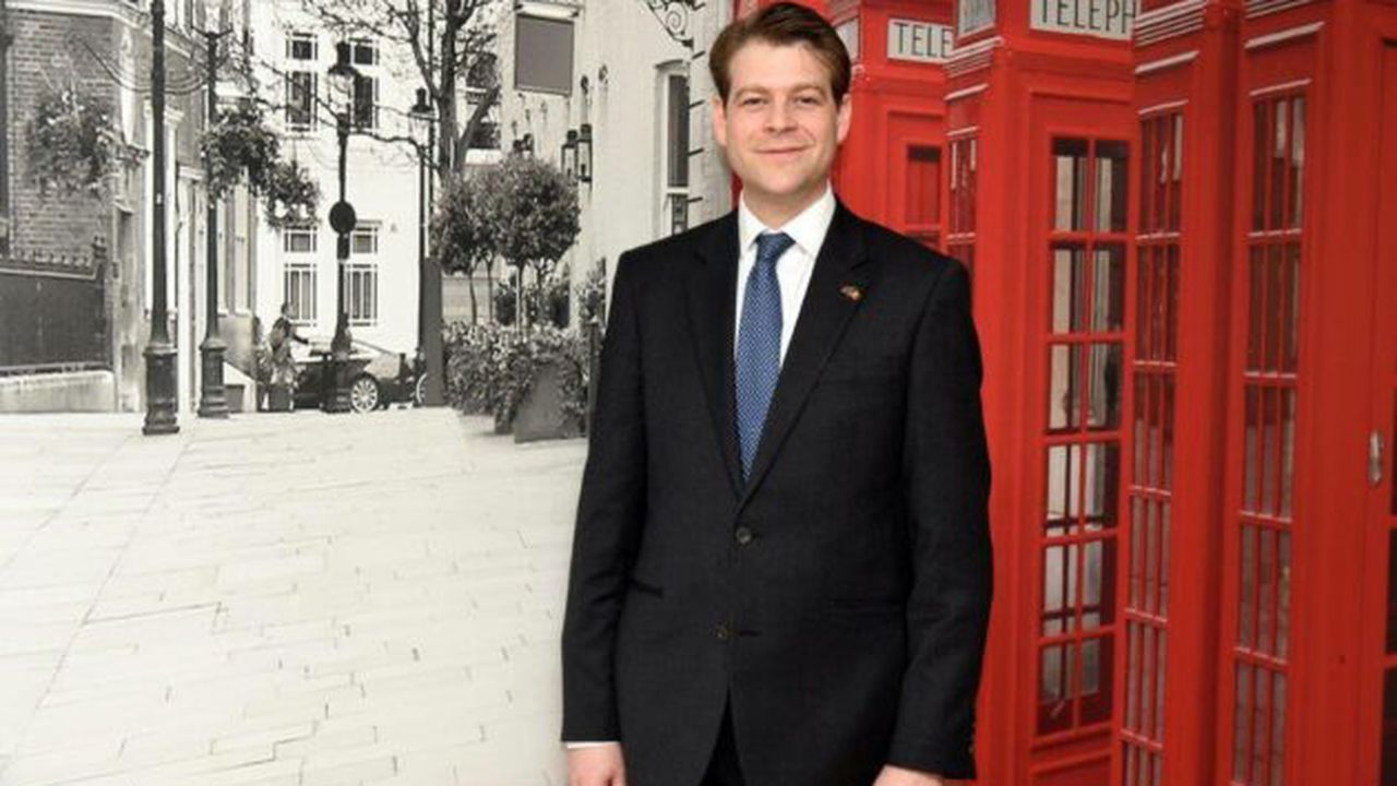 adam_sambrook_32148600