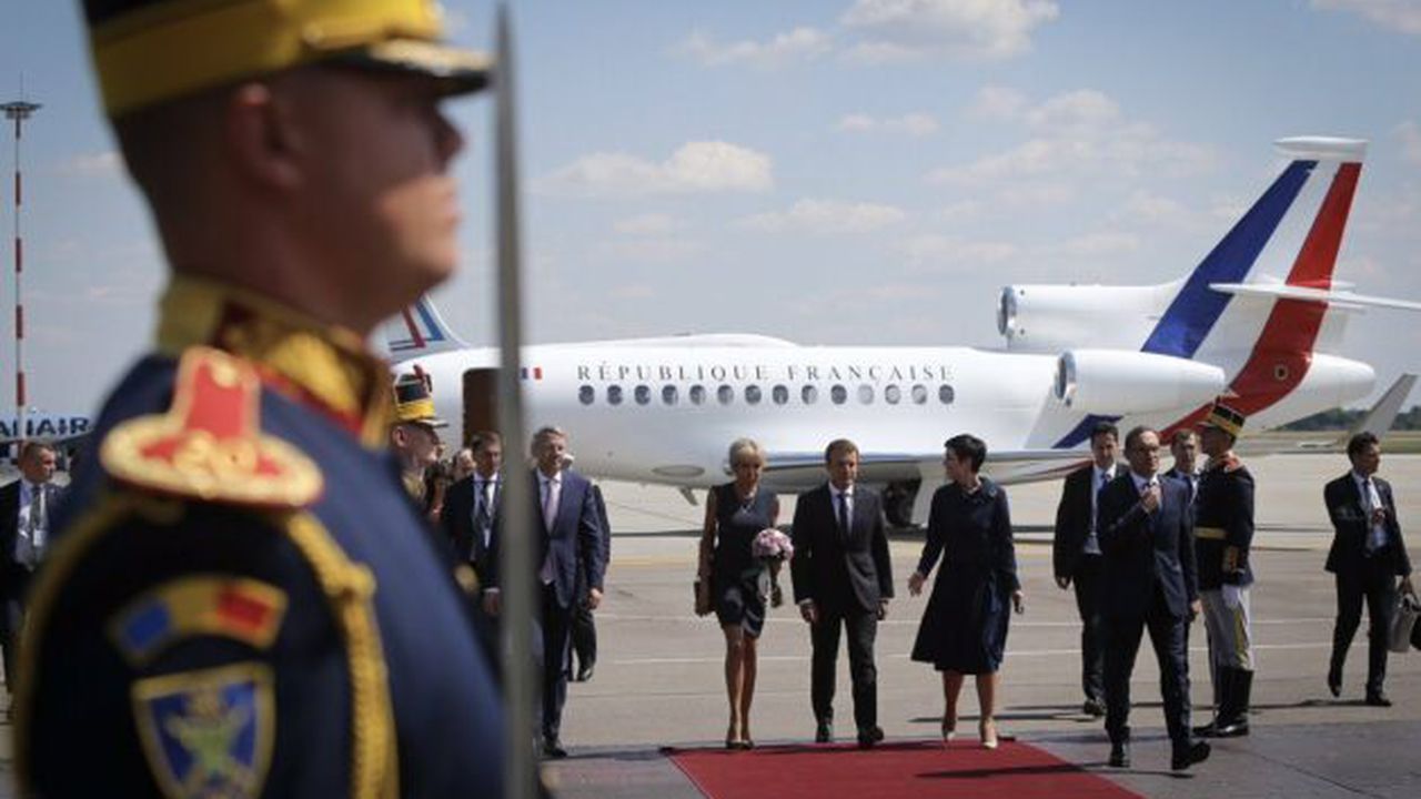 dh_p0ydxkaalxmz_97279300