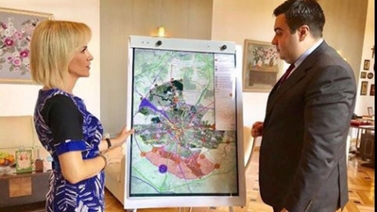 firea___cuc_98935100_24515200