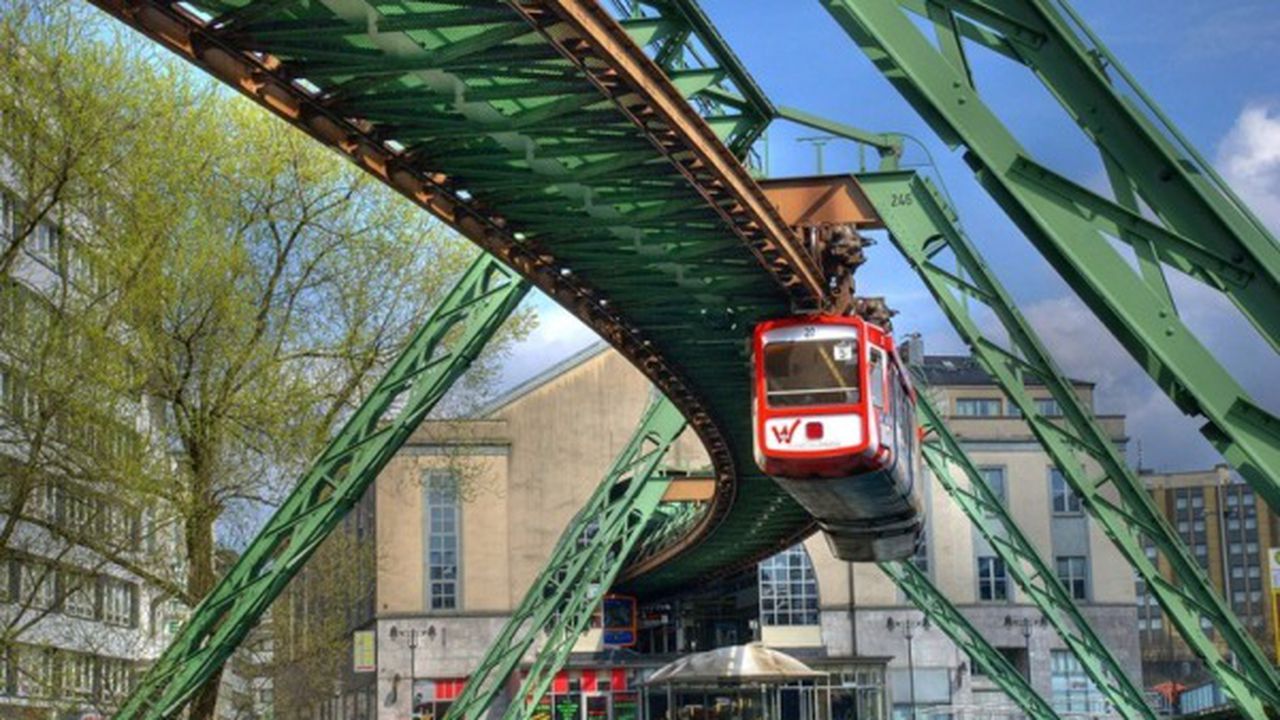 tramvai_wuppertal_27663200