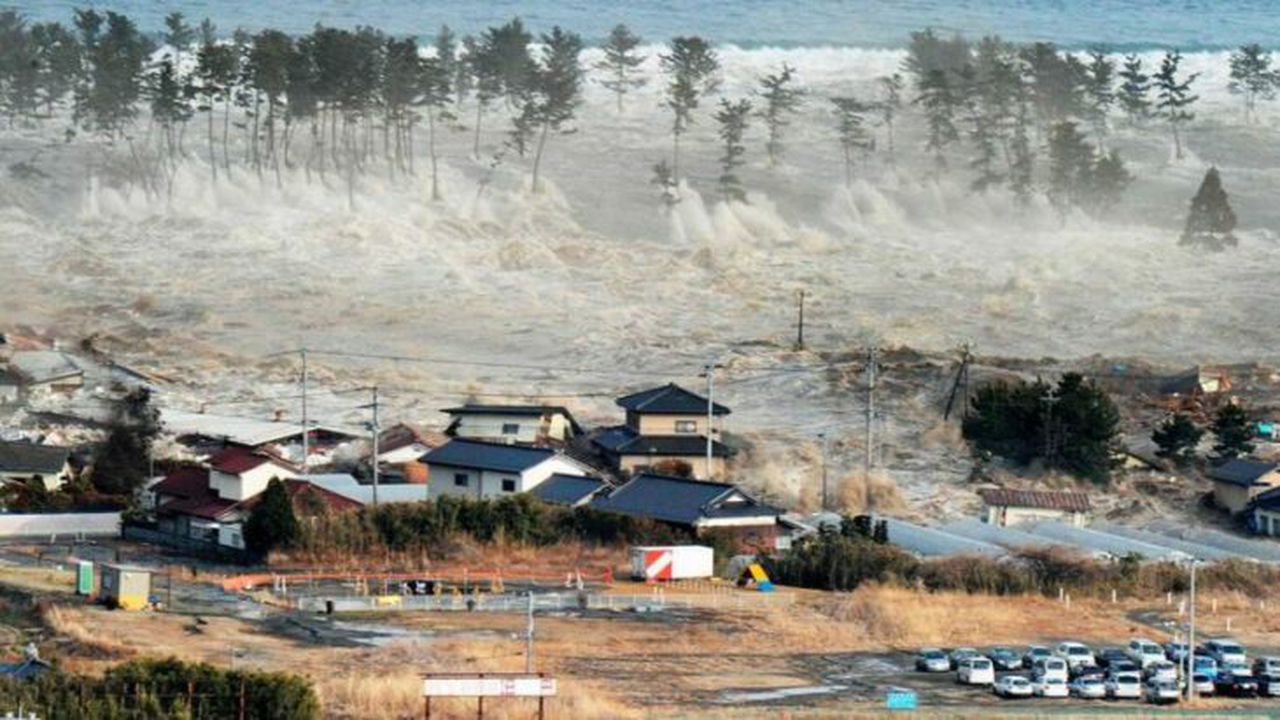 tsunami1_97521900