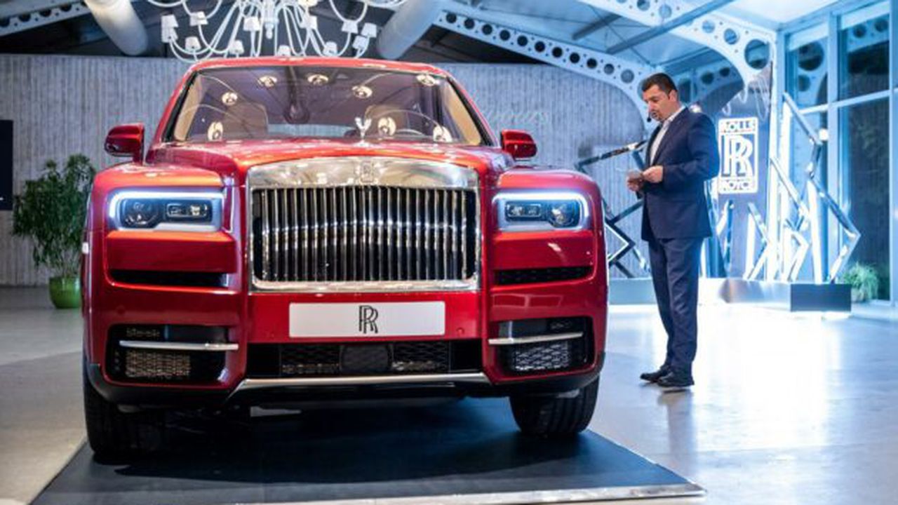 rolls_2_27703300