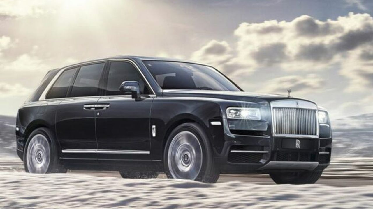 rolls_royce_suv_00153800