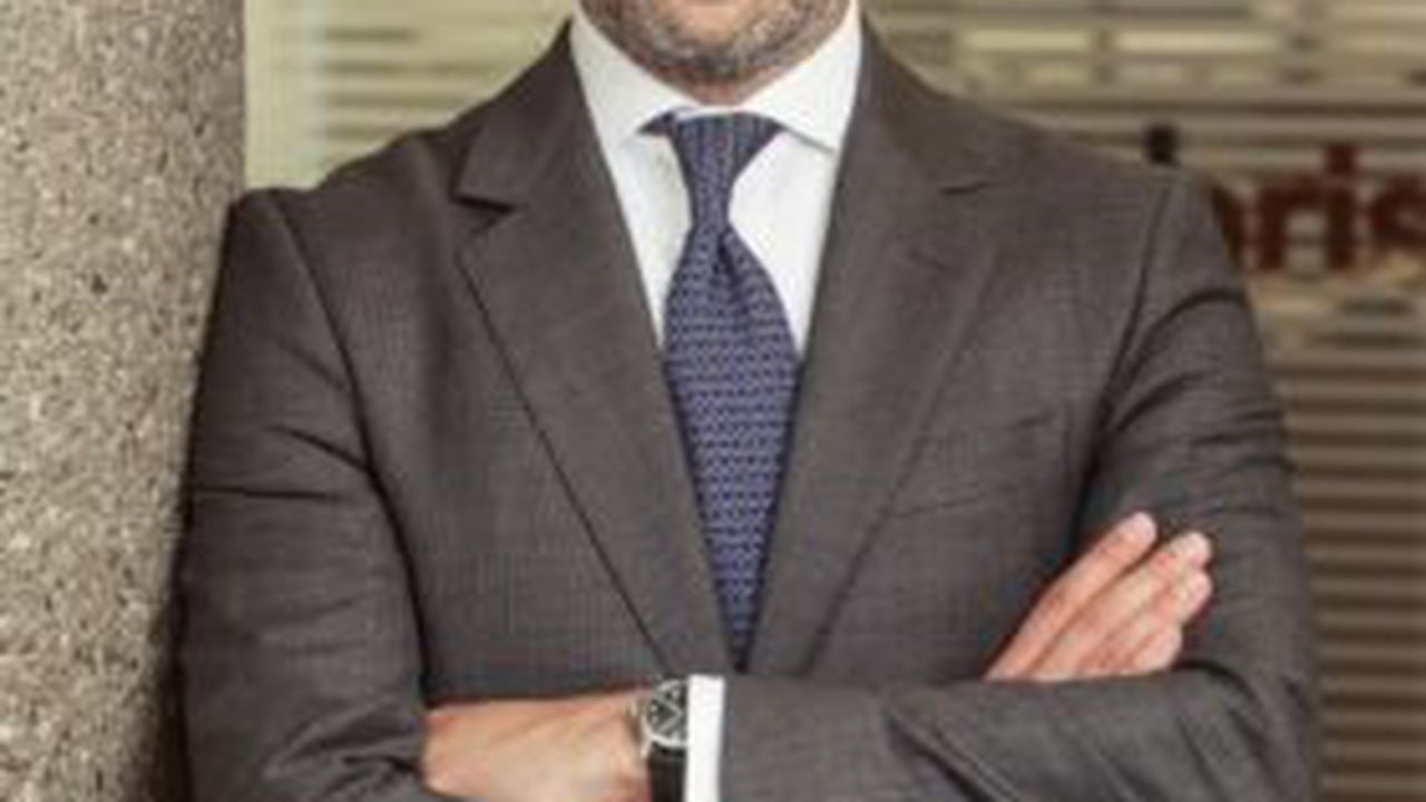 abris___adrian_stanculescu___investment_director_56096100