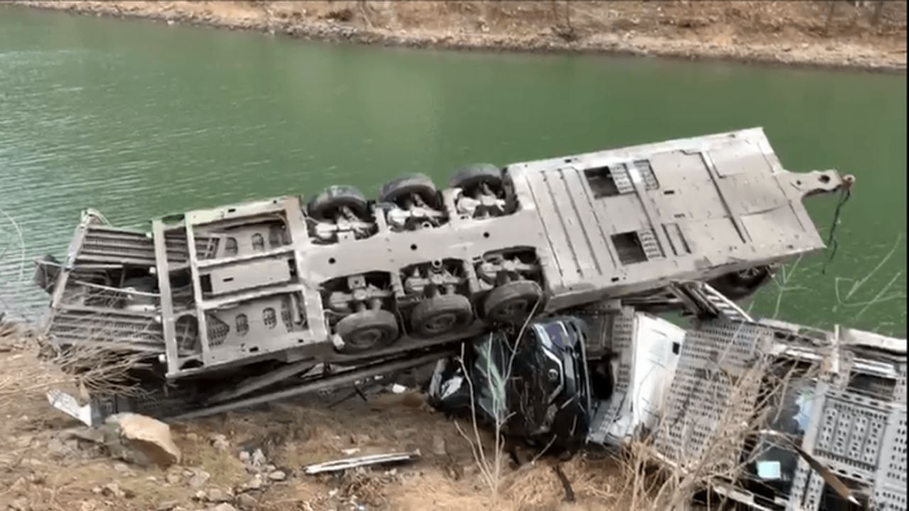 accident_tir_rasturnat_olt_61893500