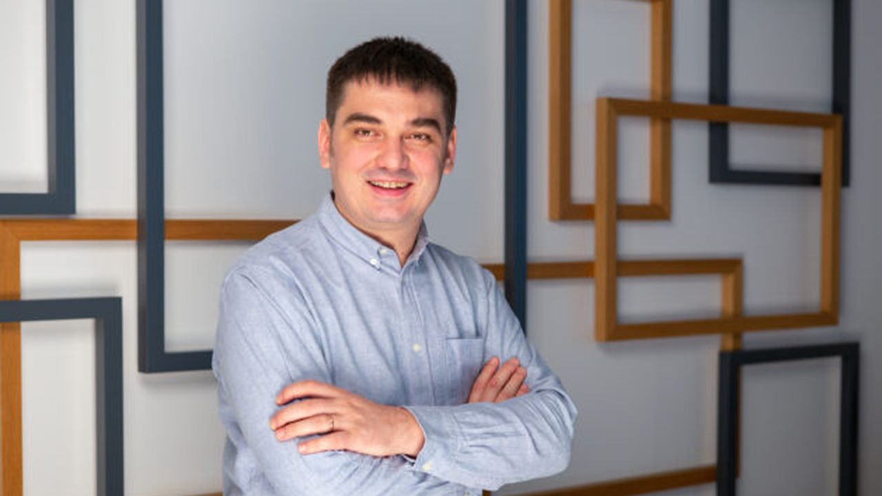 mariansimpetru_esolutions_15054400