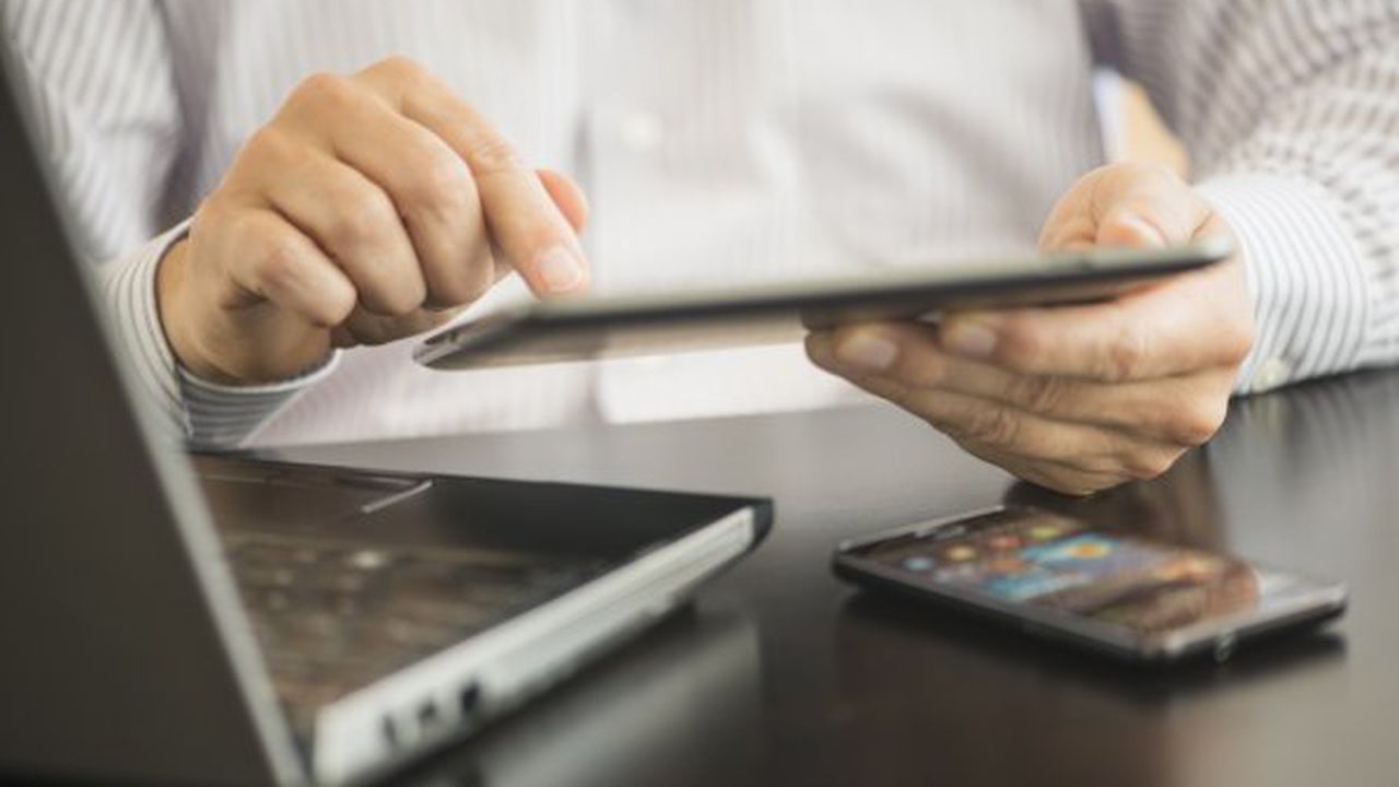 tablet_sales_decline_for_first_time_07431900