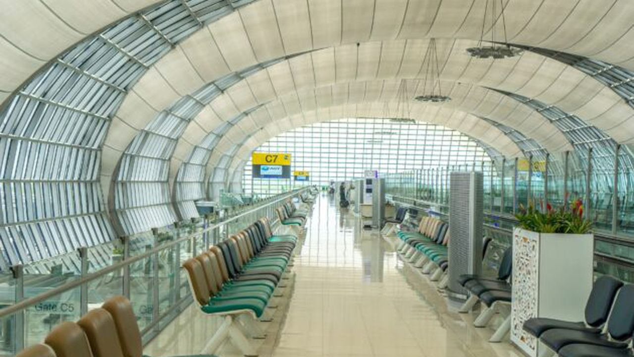 airport_1659008_1920_14232200