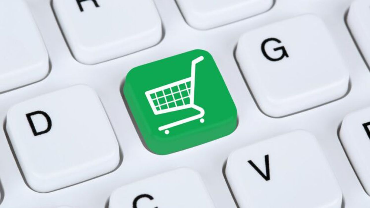e_commerce_72943900