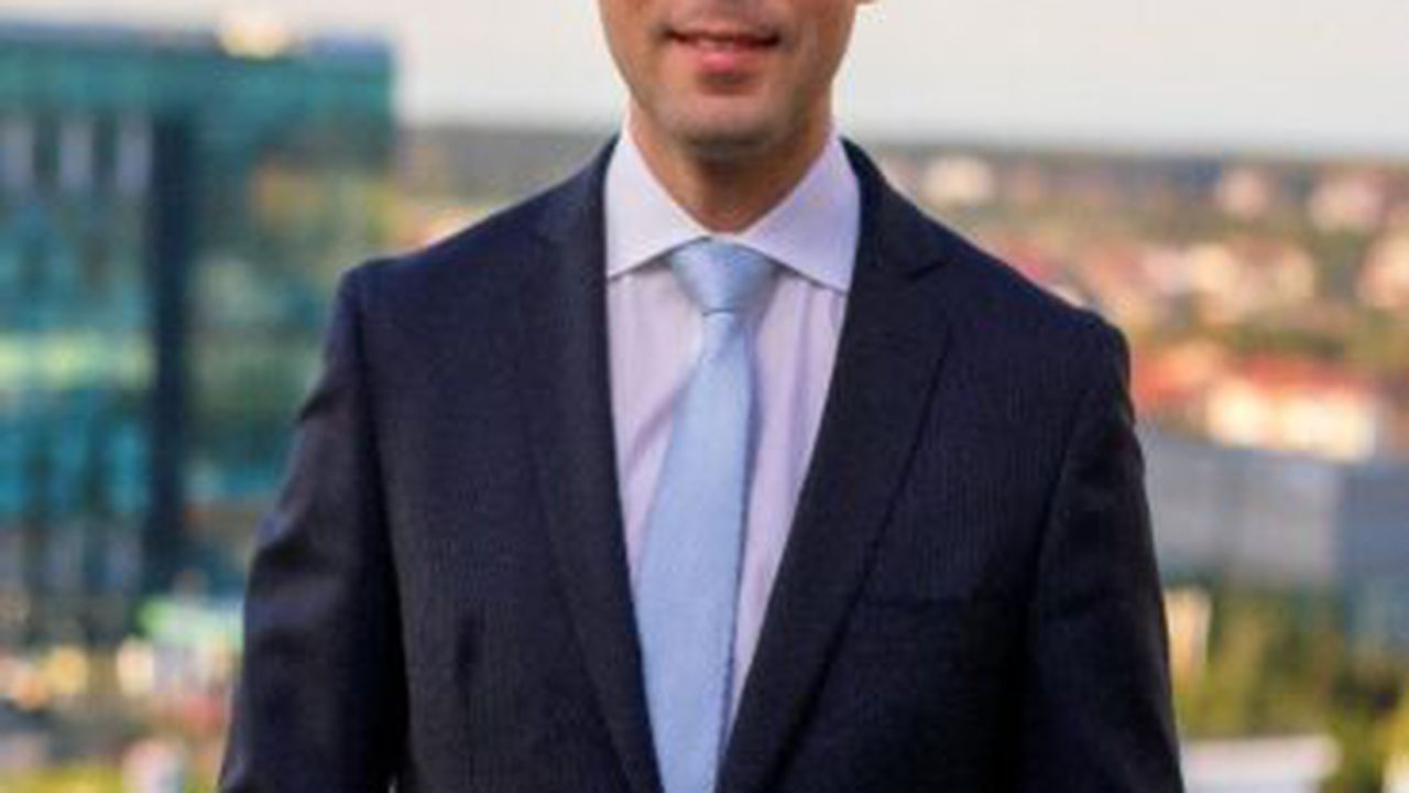 mihai_precup_48477600