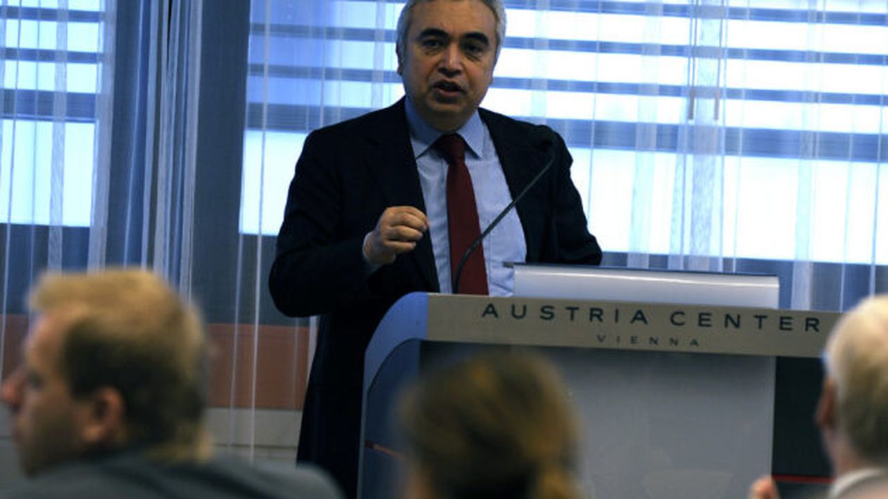 6394095127_040e497583_b_40336000