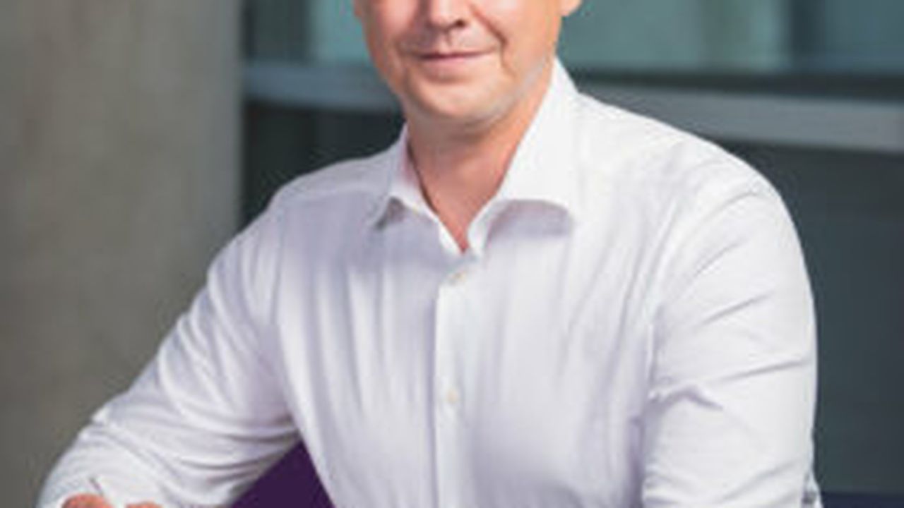 dragos_petre_63875900