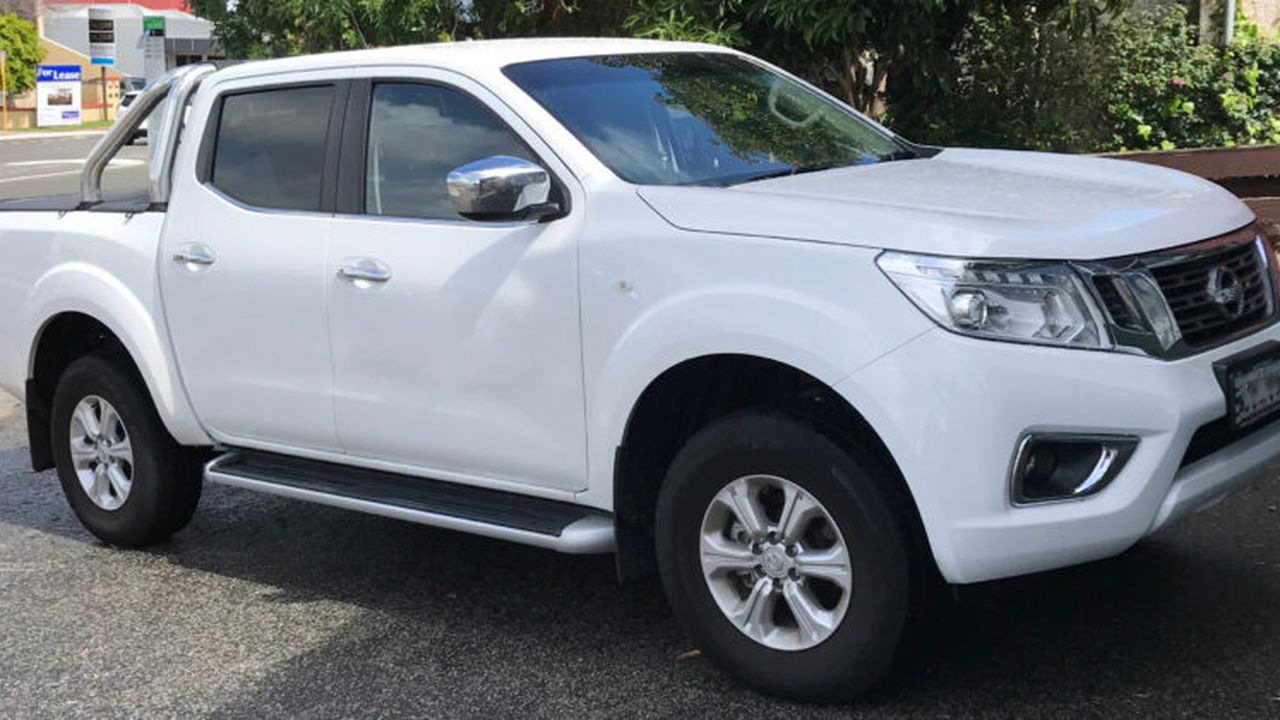 2016_nissan_np300_navara_d23_st_4_door_utility_2017_09_22_01_69841500