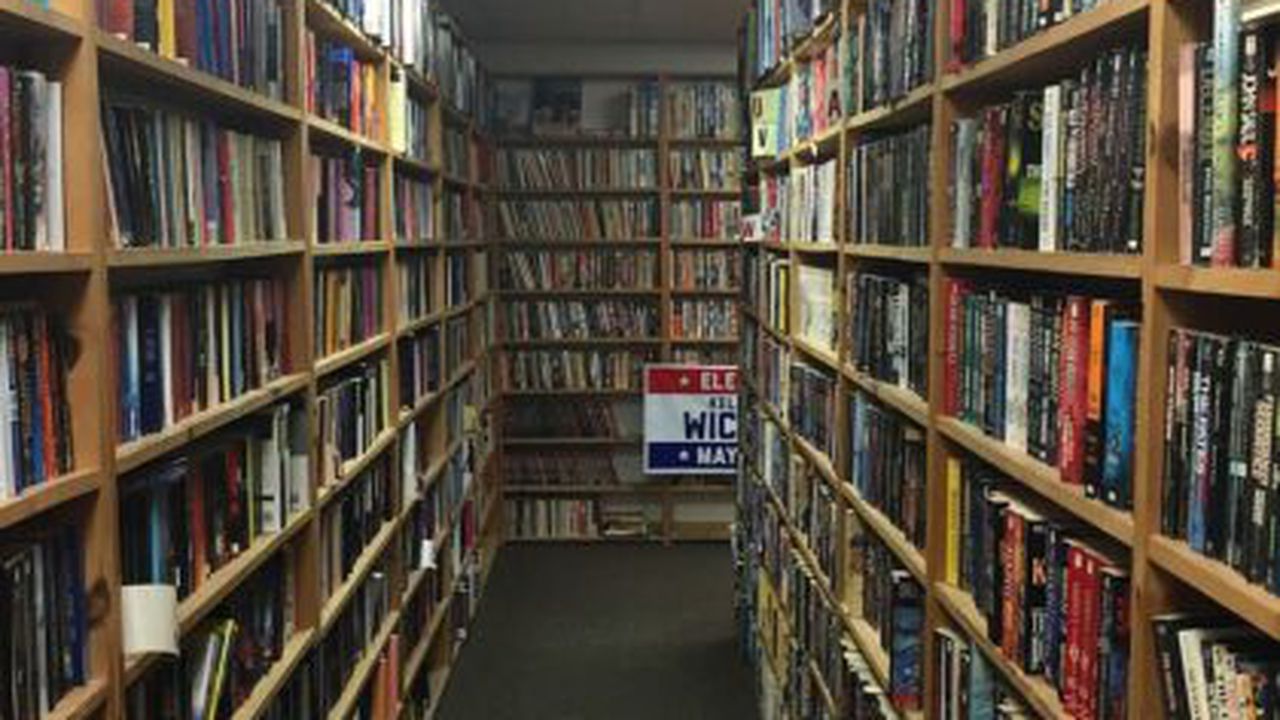 books_bookshop_library_bookstore_53225600