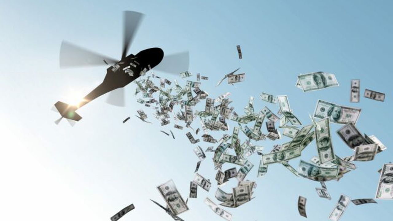 helicopter_money_scaled_79670600