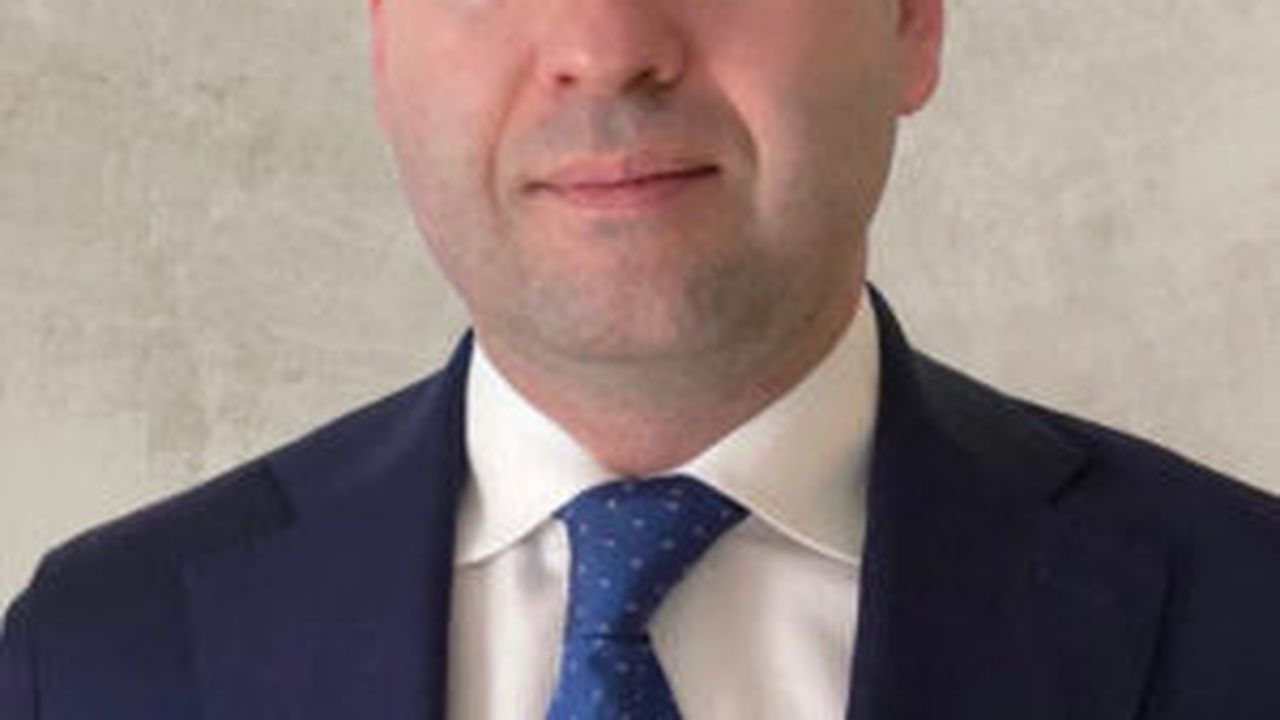 nicolae_trofin_membru_al_directoratului_signal_iduna_asigurare_reasigurare_sa_87703100