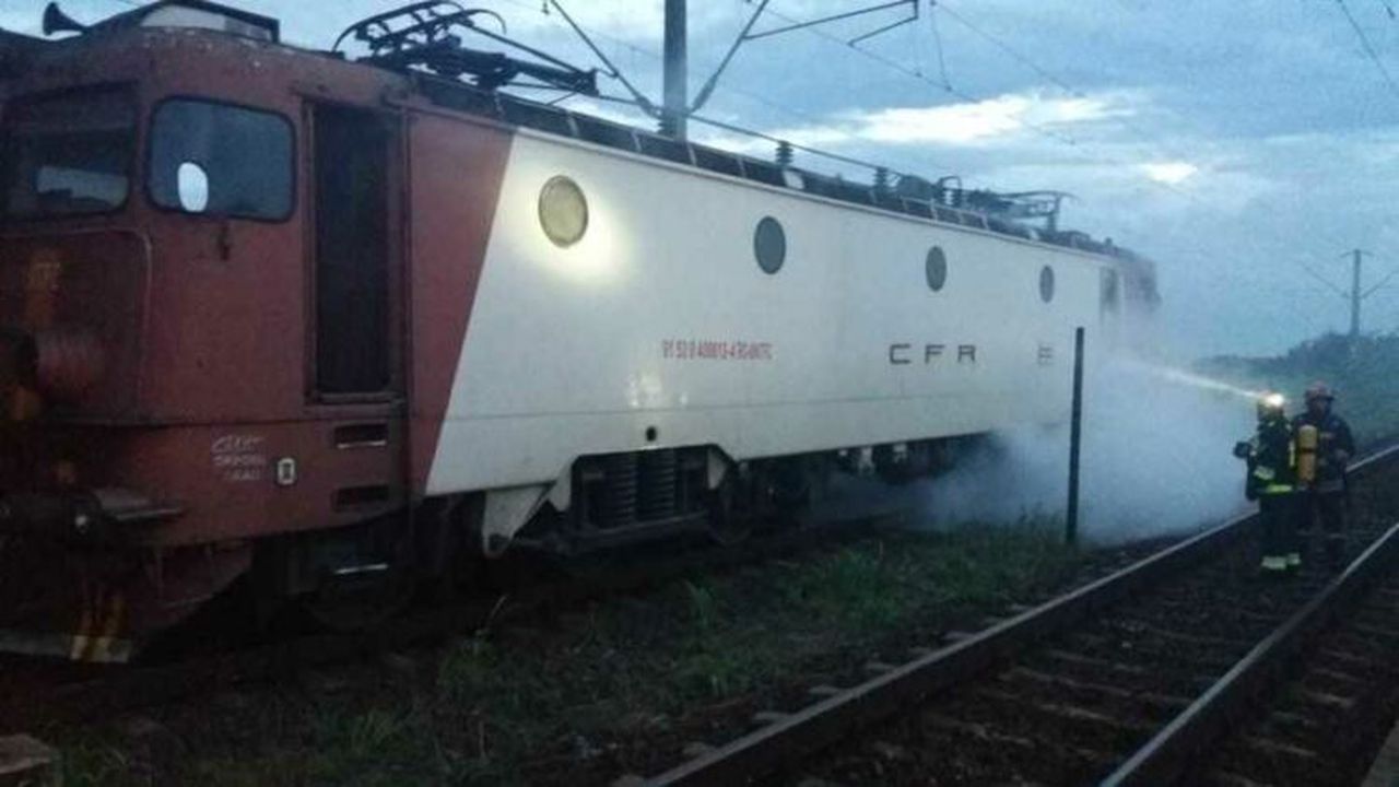 incendiu_locomotiva_tm_84235100