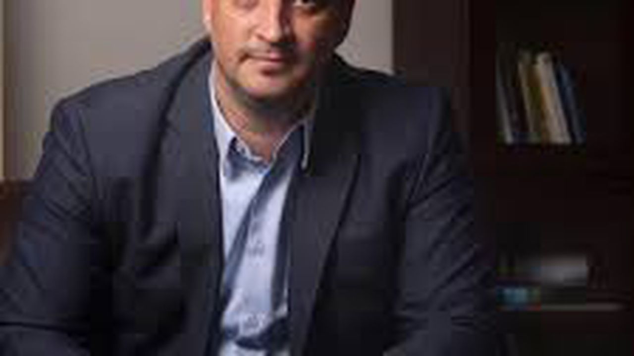 paul_anghel_86553200