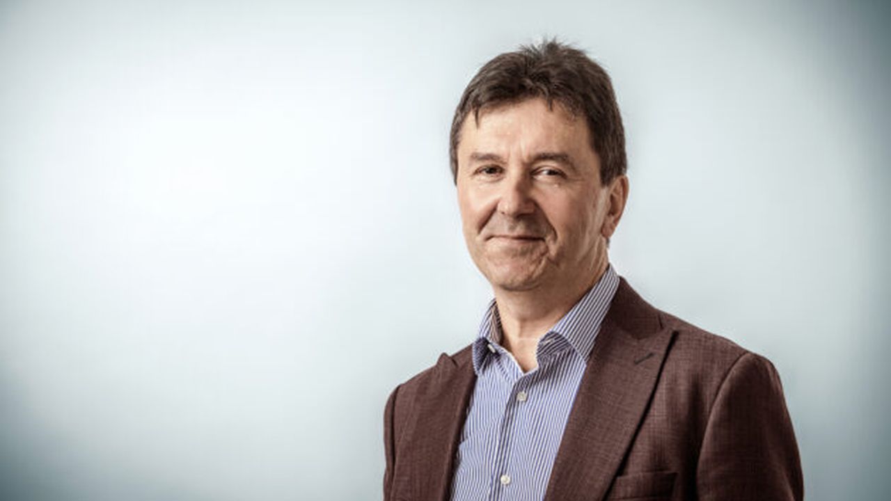 liviu_apolozan_2_81649600