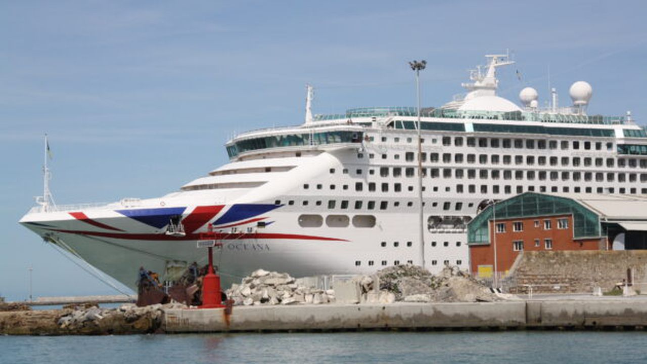 p_o_cruises_oceana_03_imo_9169550__at_chesi_78911800